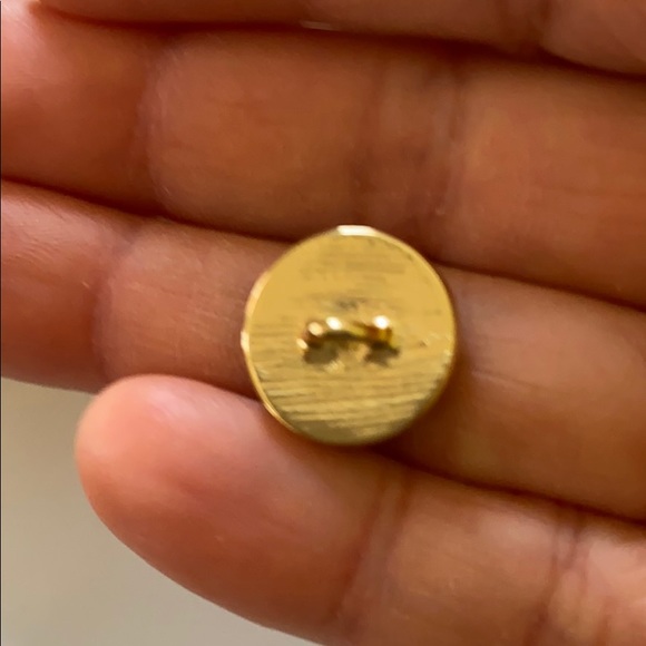 Tory Burch button - Picture 3 of 5